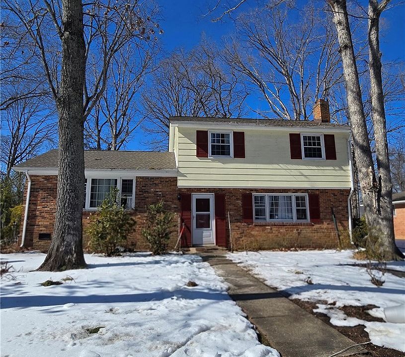 1st image of 2032 Woodmont Dr