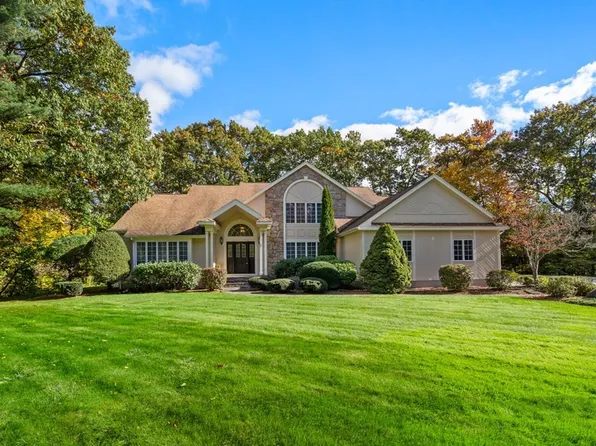 7 Bonnie Dell Ln, Shrewsbury, MA 01545