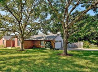 8311 Red Willow Dr, Austin, TX 78736