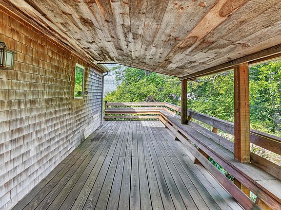 5th image of 7 Fawndale Road