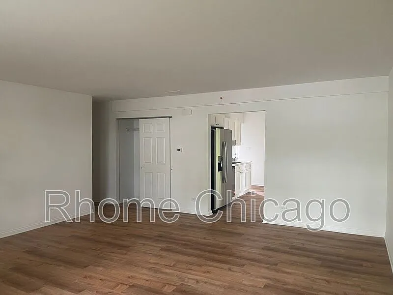 4 bed, 2.0 bath, 1600 sqft, $3,100 — Photo 2