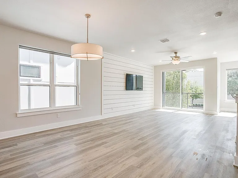 2944 Forest Park Blvd #FP-2028 — Photo 34