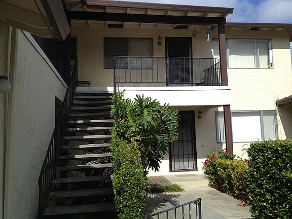 2nd image of 1034 Valerian Way APT 4