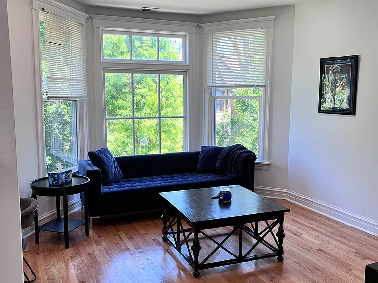 1447 W Fletcher St #2F — Photo 12