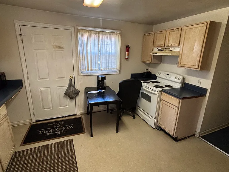 904 Merritt Dr #2 — Photo 9