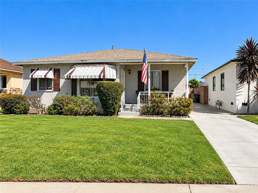 4 bed, 1594 sqft, $4,200 — Photo 4