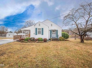 5305 Greencrest Rd, Knoxville, TN 37918