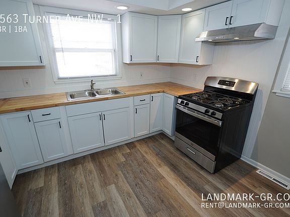 3rd image of 1563 Turner Ave NW #1