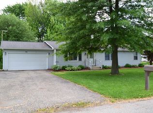 104 W Carrie Ave, Wanatah, IN 46390