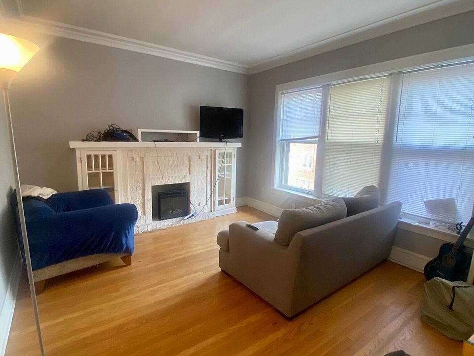 1st image of 3114 W Sunnyside Ave APT 3