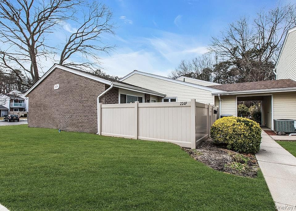 1st image of 224 Springmeadow Drive #F