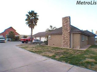 5425 Pioneer Rd, Hughson, CA 95326