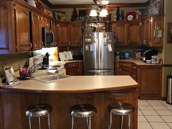 2nd image of 113 Woodberry Ct