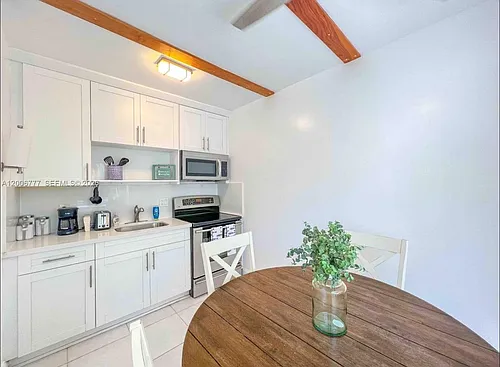 326 Wilson St Photo 1