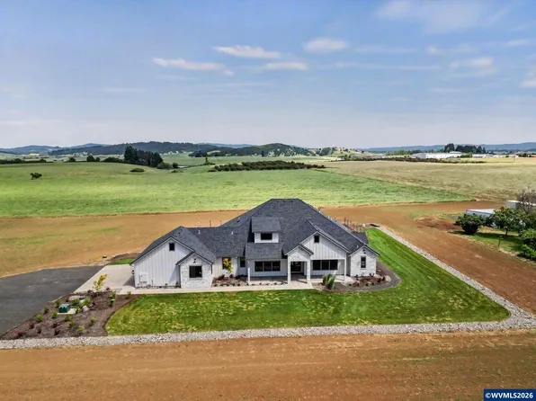 2550 Perrydale Rd, Dallas, OR 97338