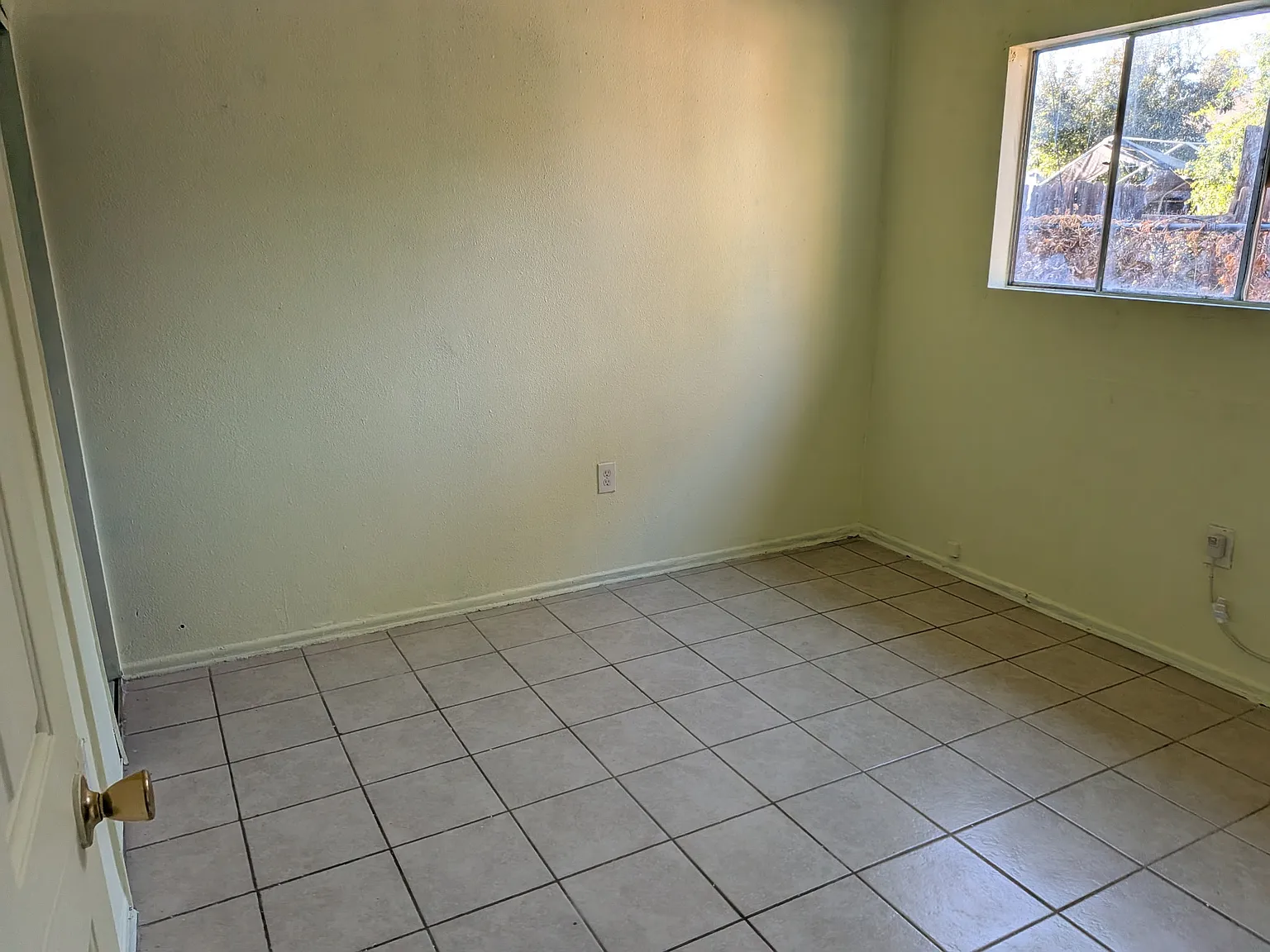 2 bed, 700 sqft, $1,950 — Photo 3