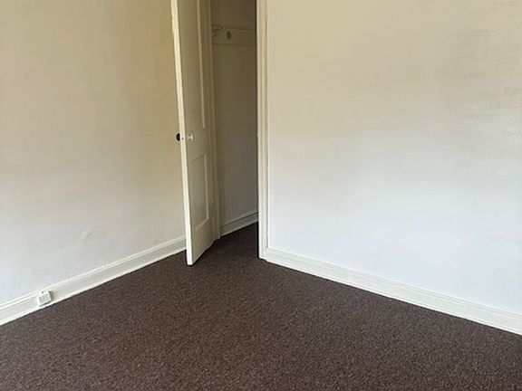 4th image of 846 Windermere Ave