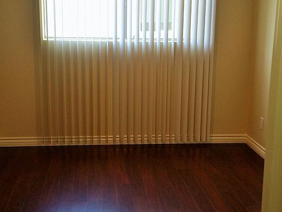 4th image of 17111 Roscoe Blvd Unit 5