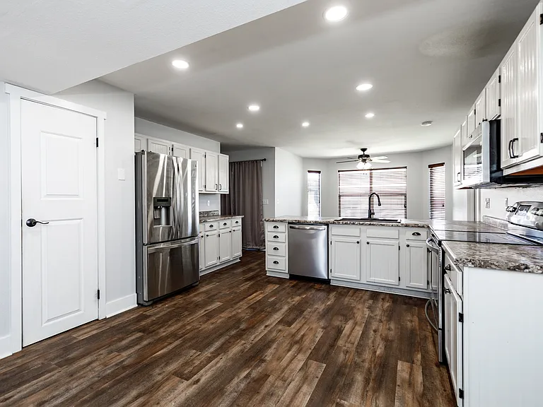 4920 Wilkin Dr — Photo 16