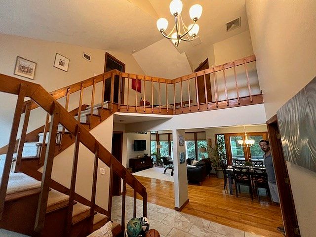 2nd image of 38 Ashton Ln