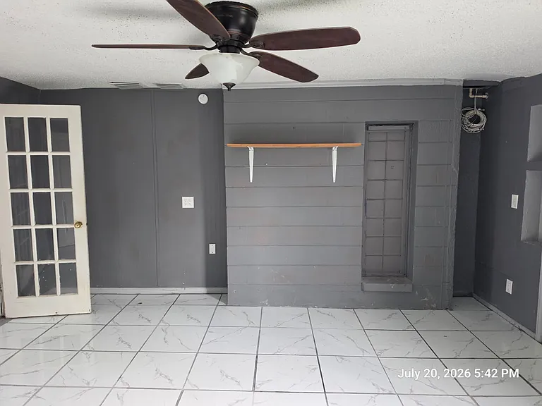 3241 Briar Cliff Dr — Photo 2