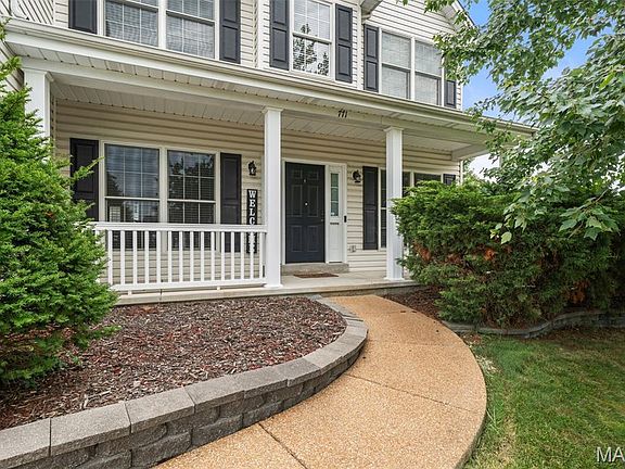 3rd image of 771 Avondale Dr