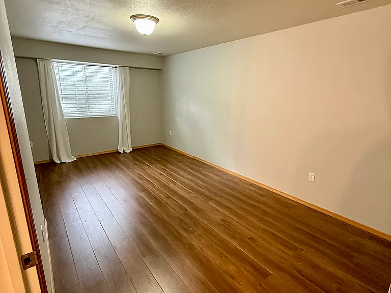 1268 W Bentwood Loop — Photo 20