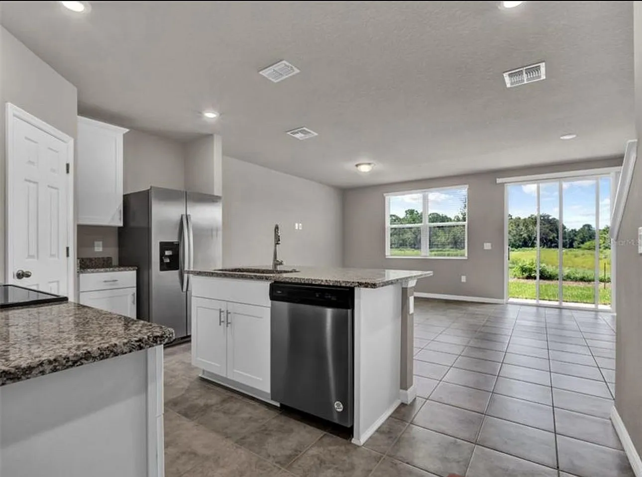 738 Legacy Village Dr — Photo 2