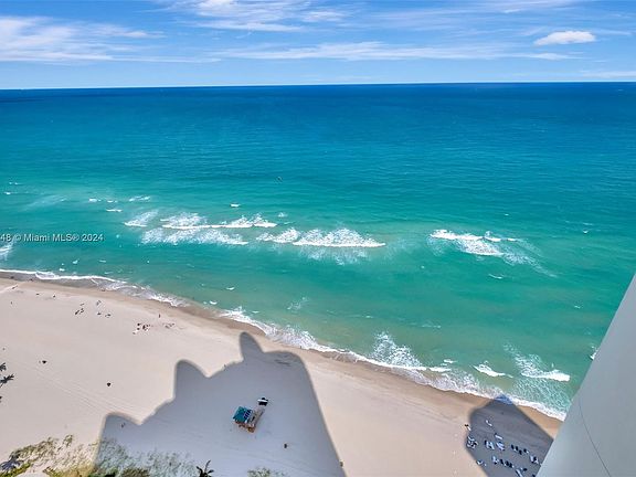 5th image of 18201 Collins Ave APT 4308