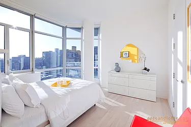 Rented by aptsandlofts.com