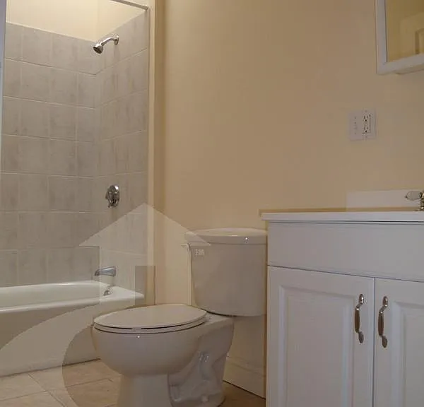 217 Highland Ave #1 — Photo 9