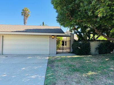 124 Portales Real, Bakersfield, CA, 93309