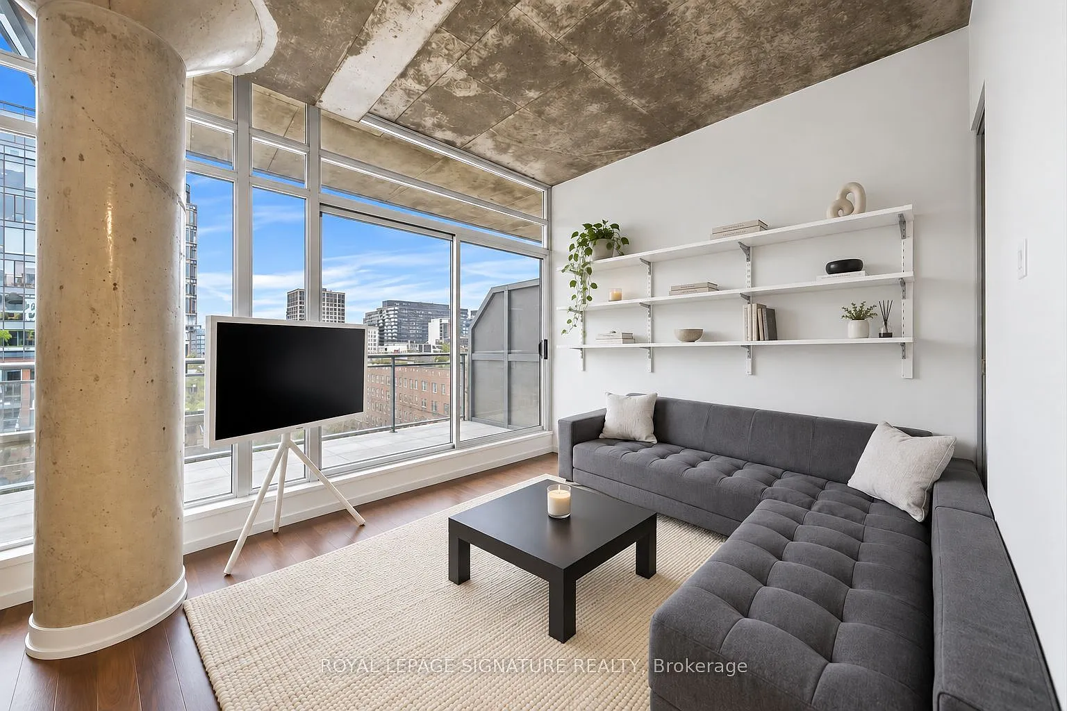 1 bed, $2,500 — Photo 1