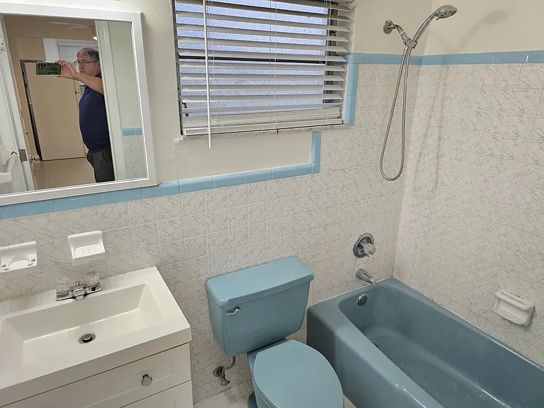 2105 Miami Rd #6 — Photo 14