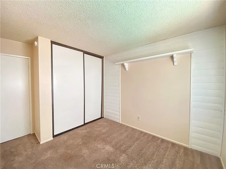 12044 Champlain St — Photo 21