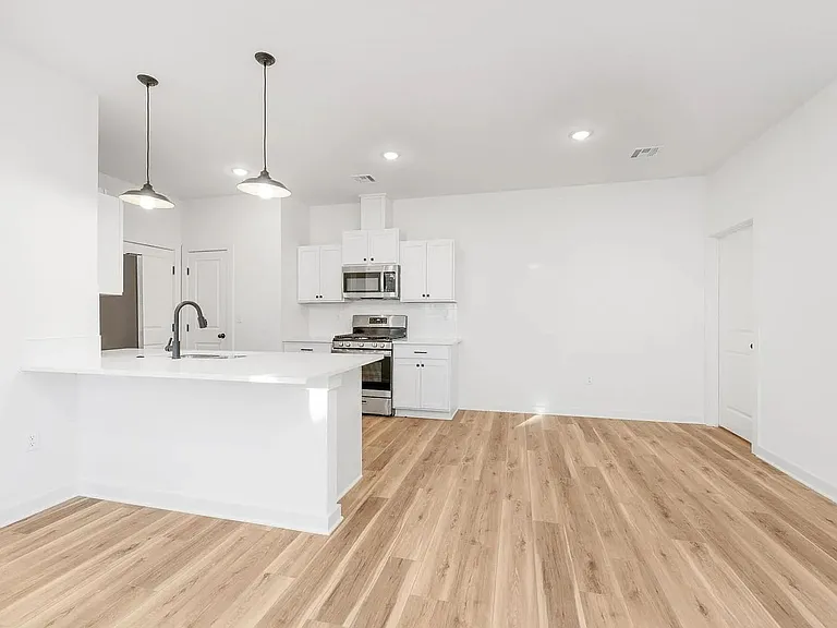 2295 E Spring Hill Ct — Photo 12