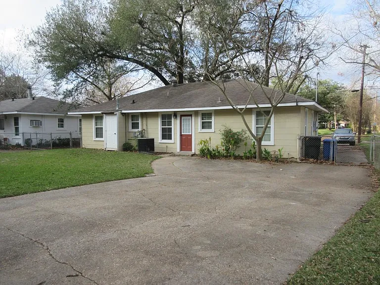 4527 Steere Dr — Photo 10