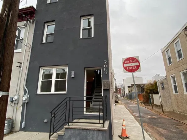 2609 Almond St, Philadelphia, PA 19125