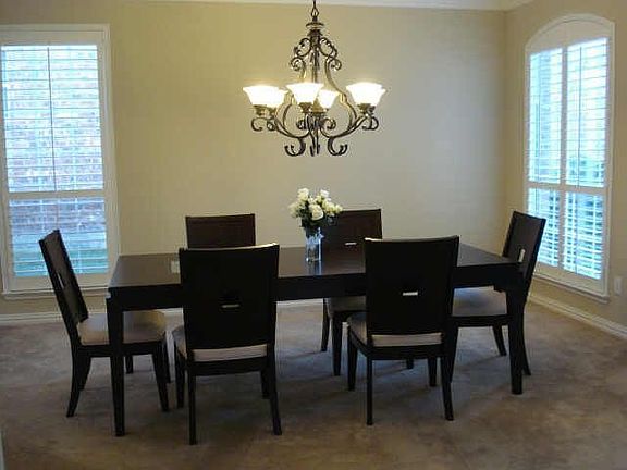 3rd image of 11332 Seguin Dr