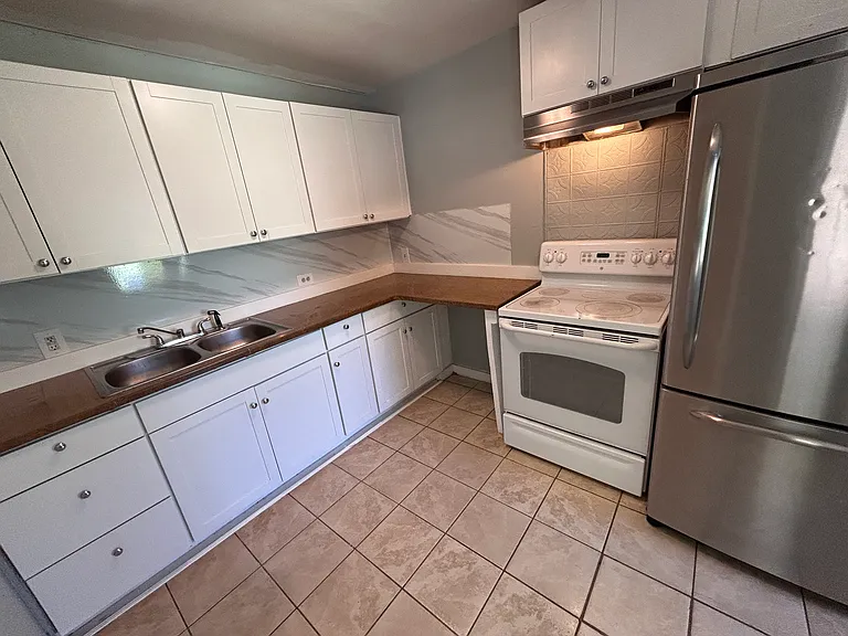 5565 Minosa Cir E — Photo 5