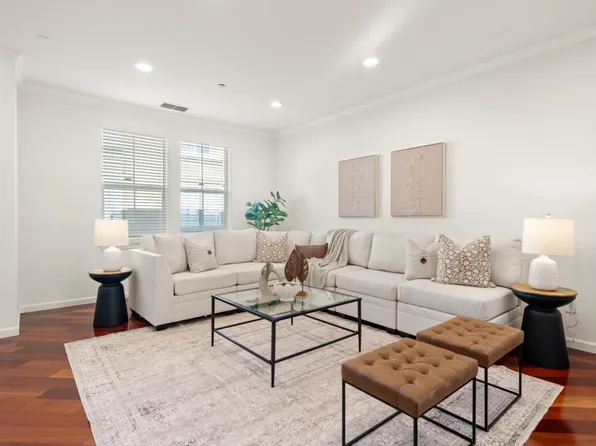 219 Peppermint Tree Ter Unit 4, Sunnyvale, CA 94086