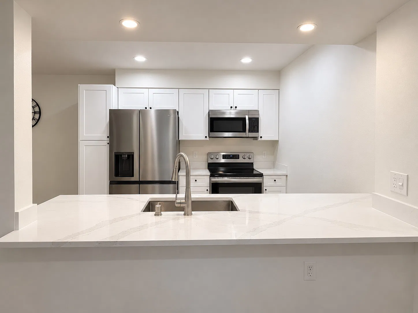 2 bed, 2.5 bath, 1340 sqft, $3,500 — Photo 4