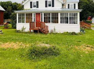 493 Devils Den Rd, Altona, NY 12910