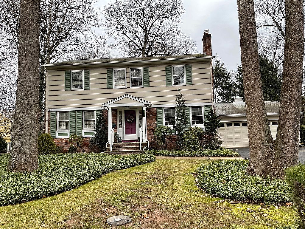 626 Riverside Dr, Cranford, NJ 07016 | Zillow