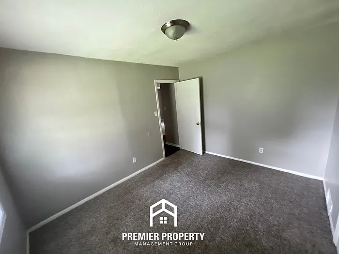 4190 Arrowood Ave — Photo 16