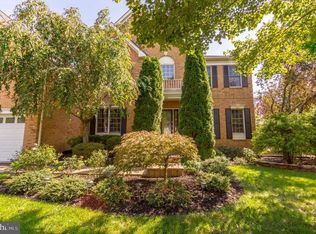 13251 Middleton Farm Ln, Herndon, VA 20171