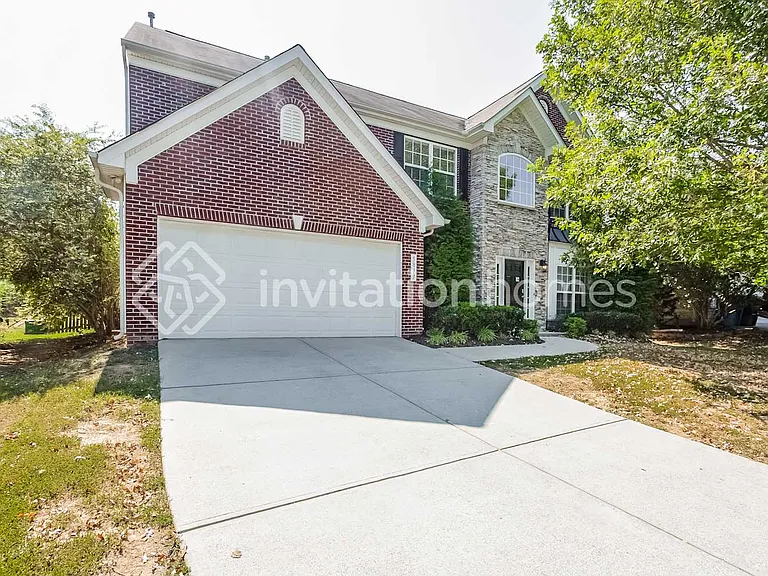 5817 Lindley Crescent Dr — Photo 1
