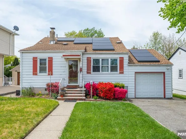 65 Westminster Pl, Saddle Brook, NJ 07663