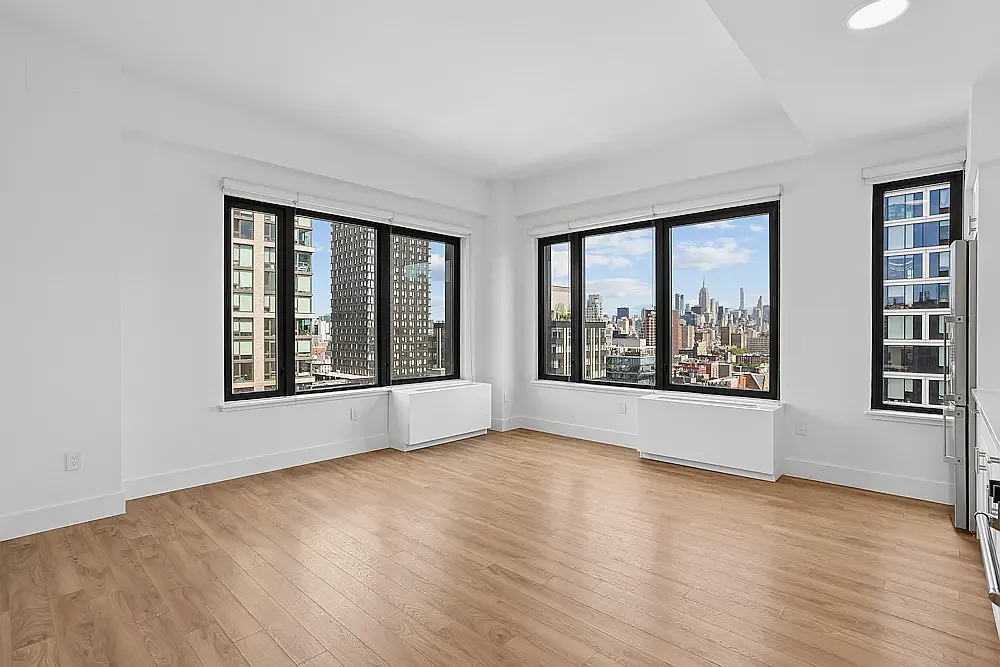 145 Clinton Street — Photo 2