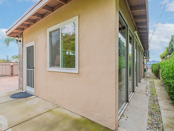 4th image of 425 Audraine Dr